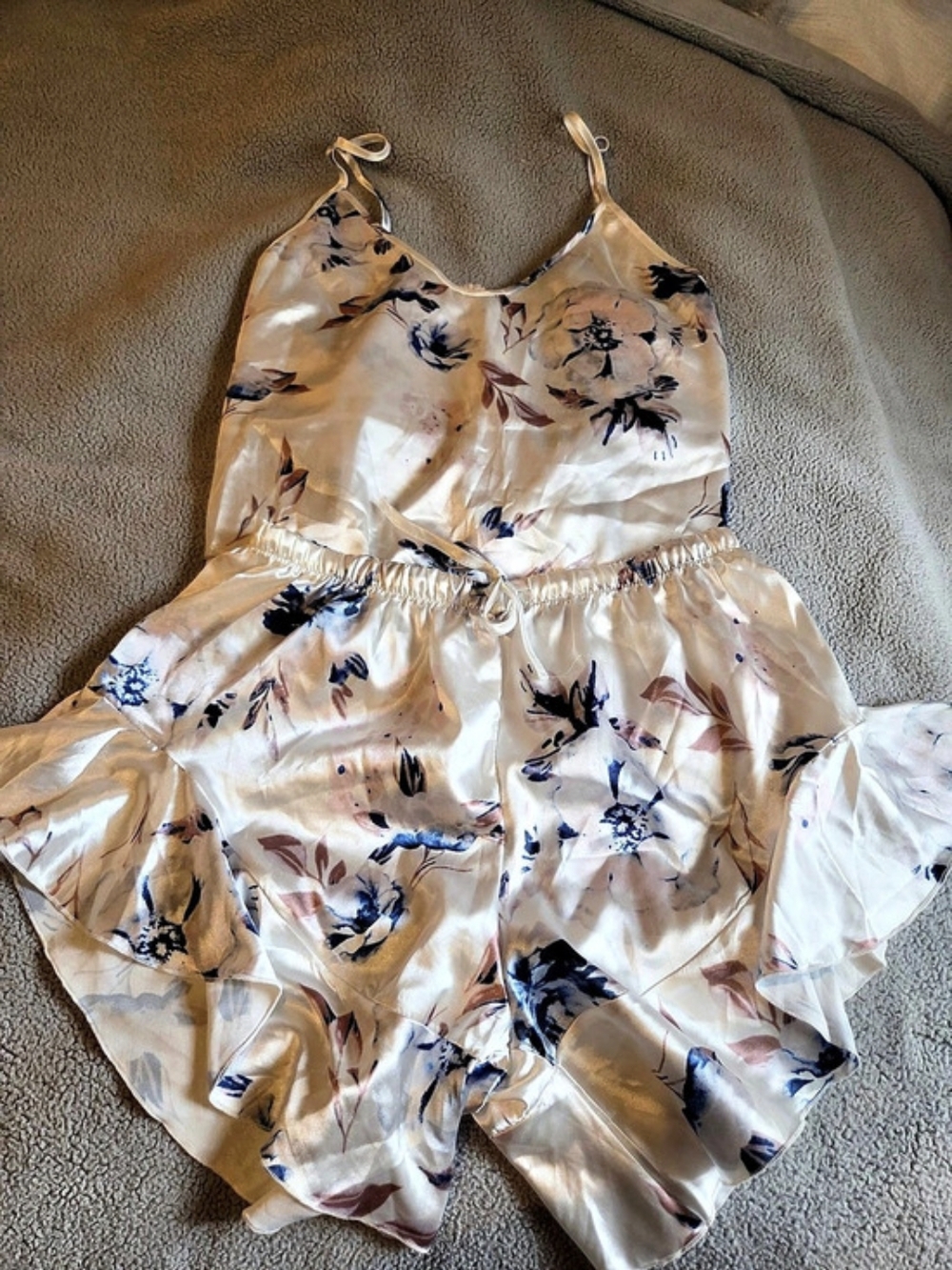 Floral Intimate Size Medium Like New